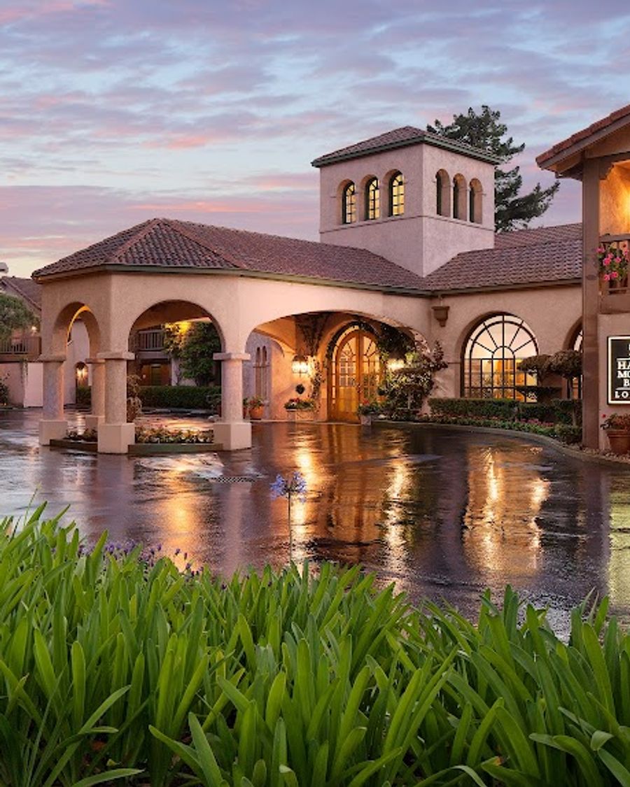 Half Moon Bay Lodge