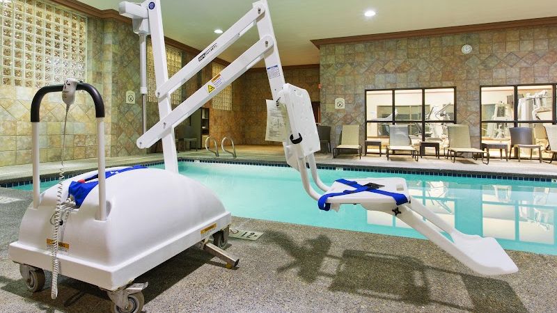 Photo of Holiday Inn Express & Suites Portland-NW Downtown, an IHG Hotel