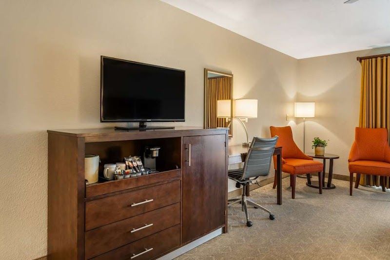 Photo of Best Western Plus Monterey Inn - Room, Flat TV, Work desk, Chairs and coffee table