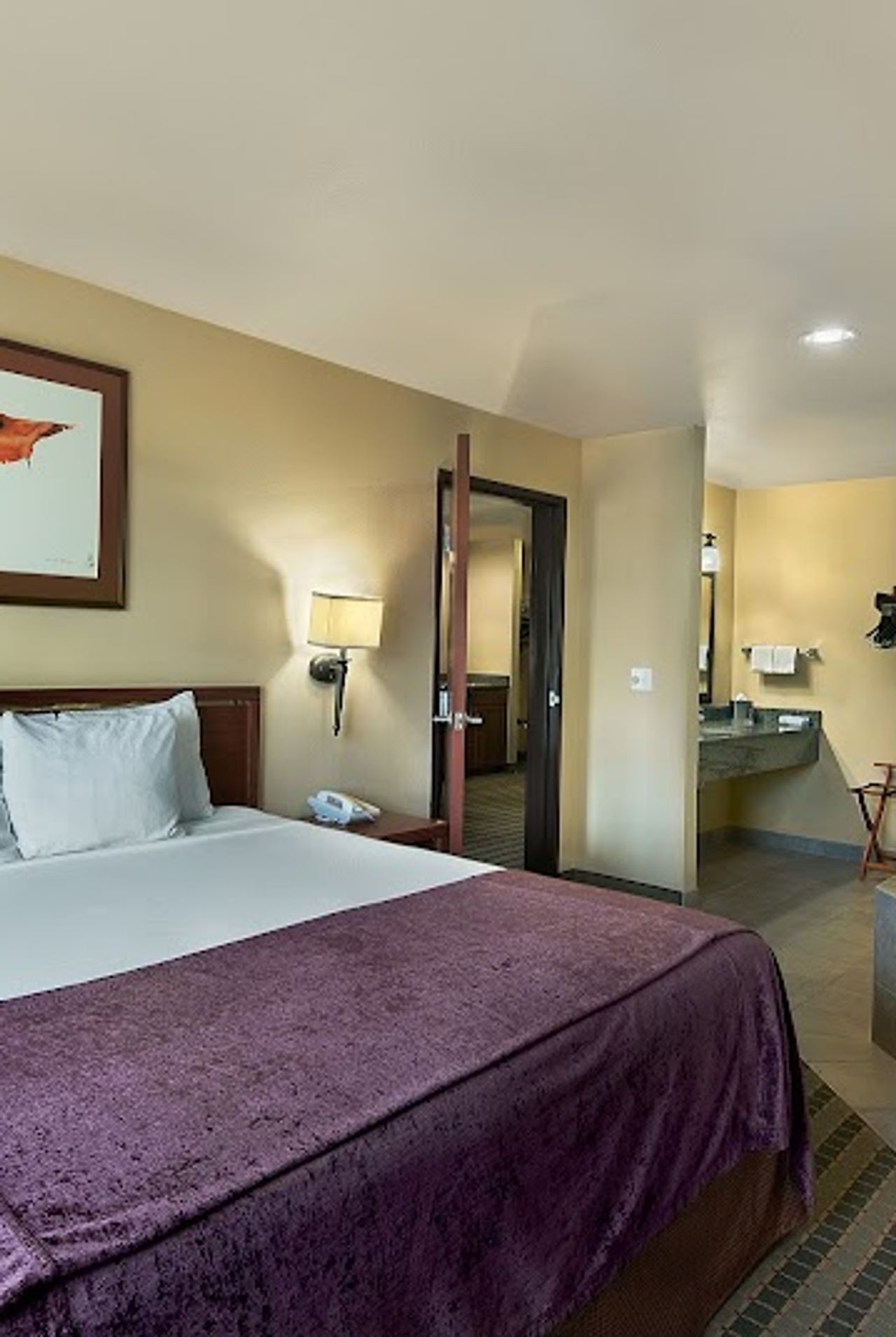 Photo of Oxford Suites Pendleton