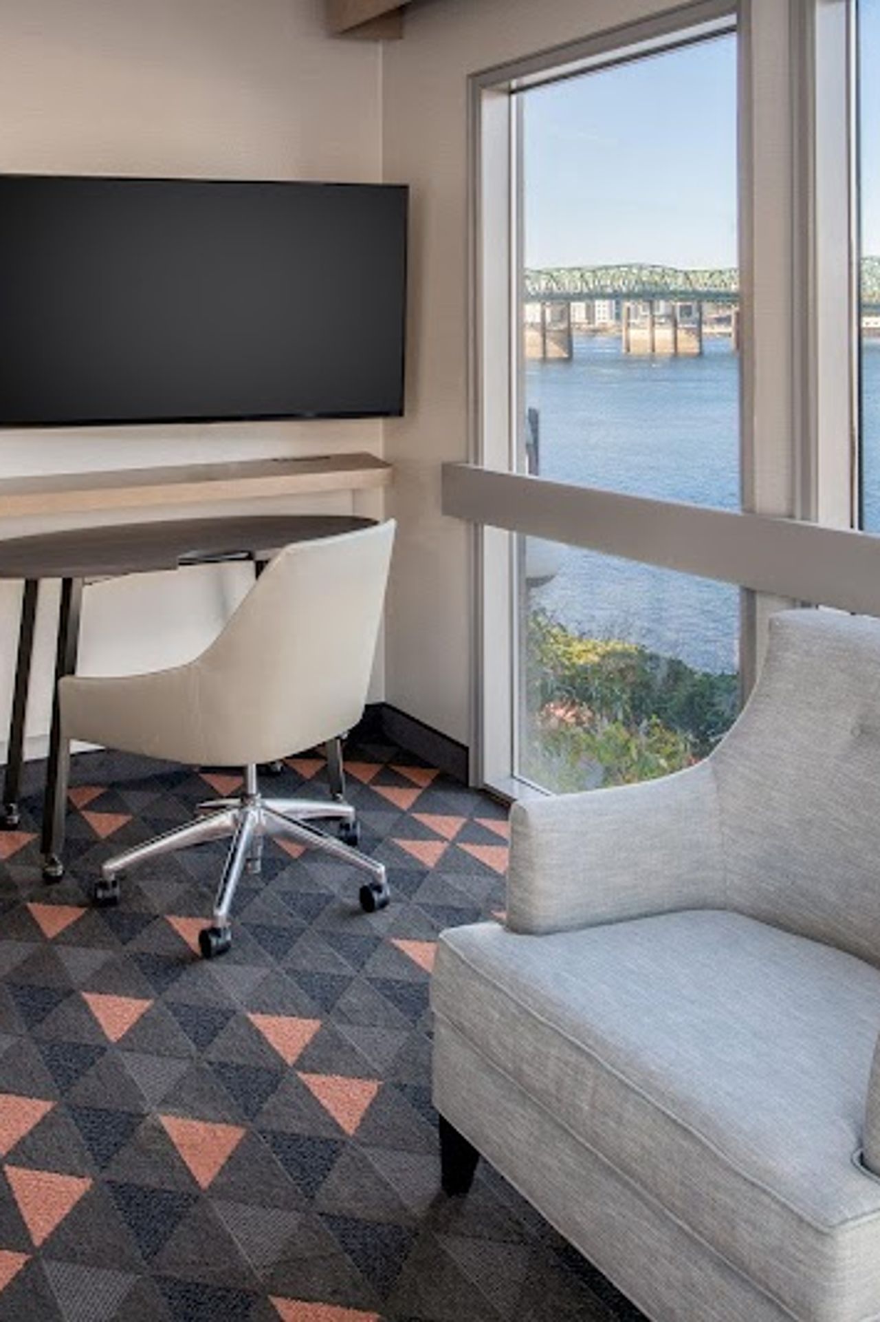 Photo of Holiday Inn Portland - Columbia Riverfront, an IHG Hotel
