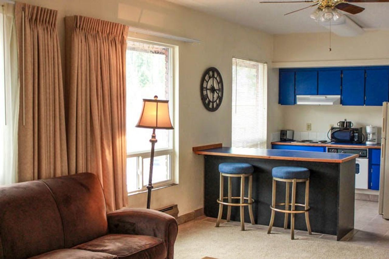 Photo of Helgeson Place Hotel Suites - Full Kitchens with appliances