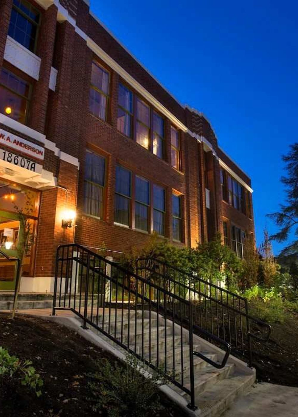 McMenamins Anderson School