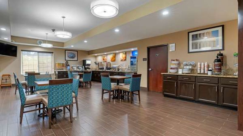 Photo of Comfort Suites Downtown Sacramento