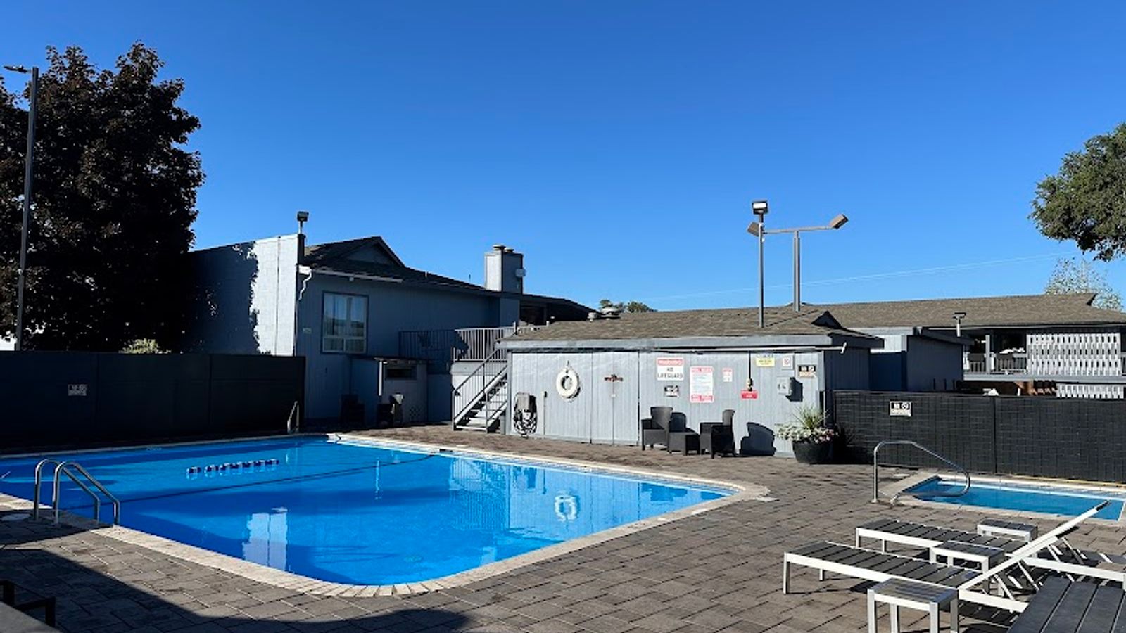 Photo of Days Inn by Wyndham Bend