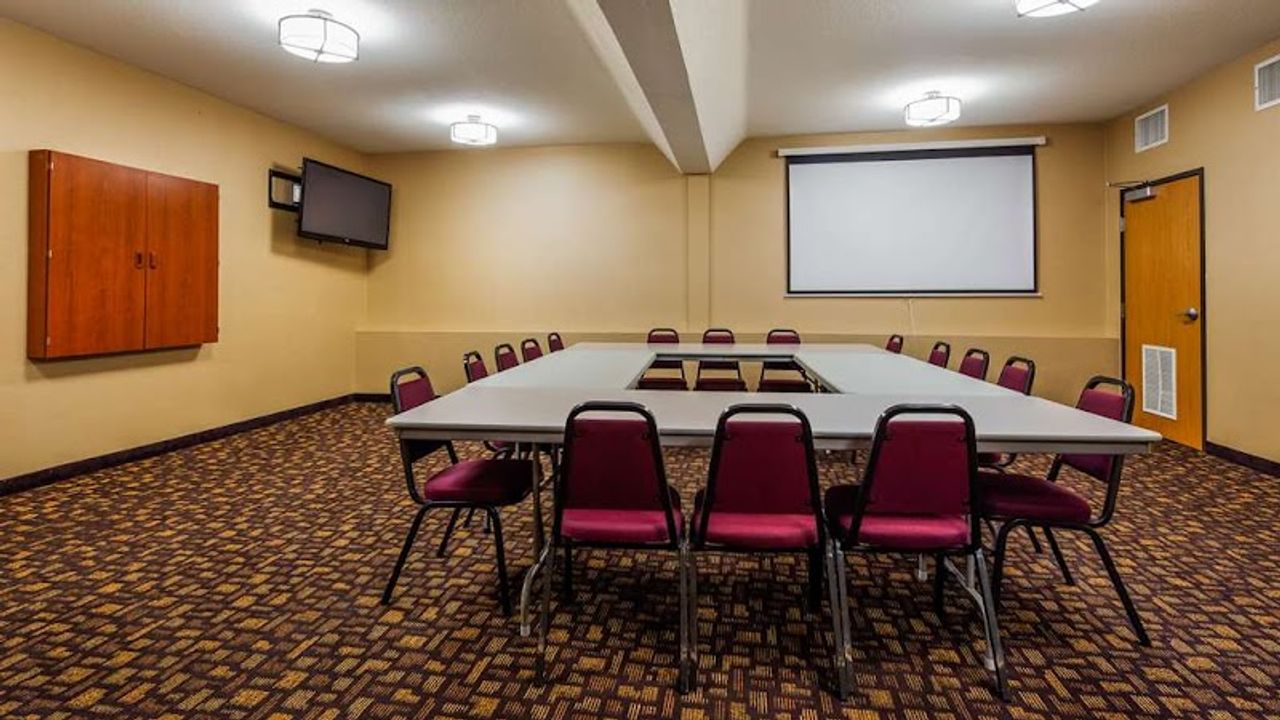 Photo of Best Western Plus Vancouver Mall Dr. Hotel & Suites