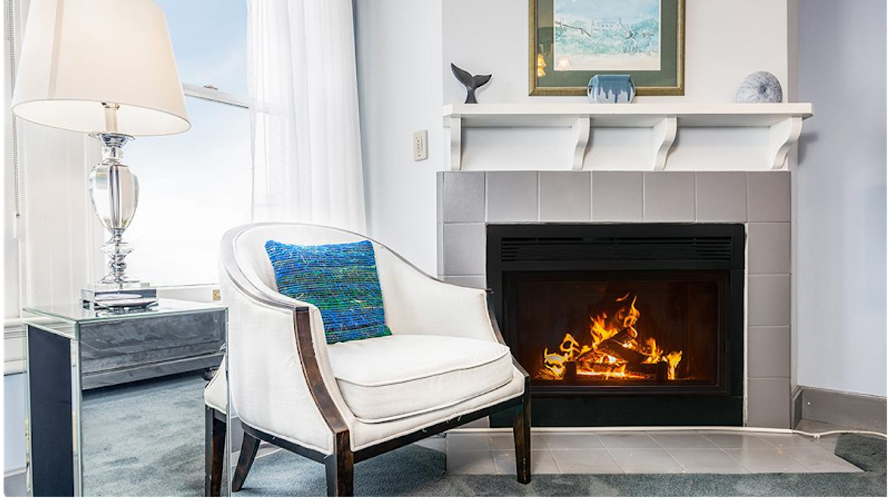 Photo of Nantucket Whale Inn, Half Moon Bay Hotel