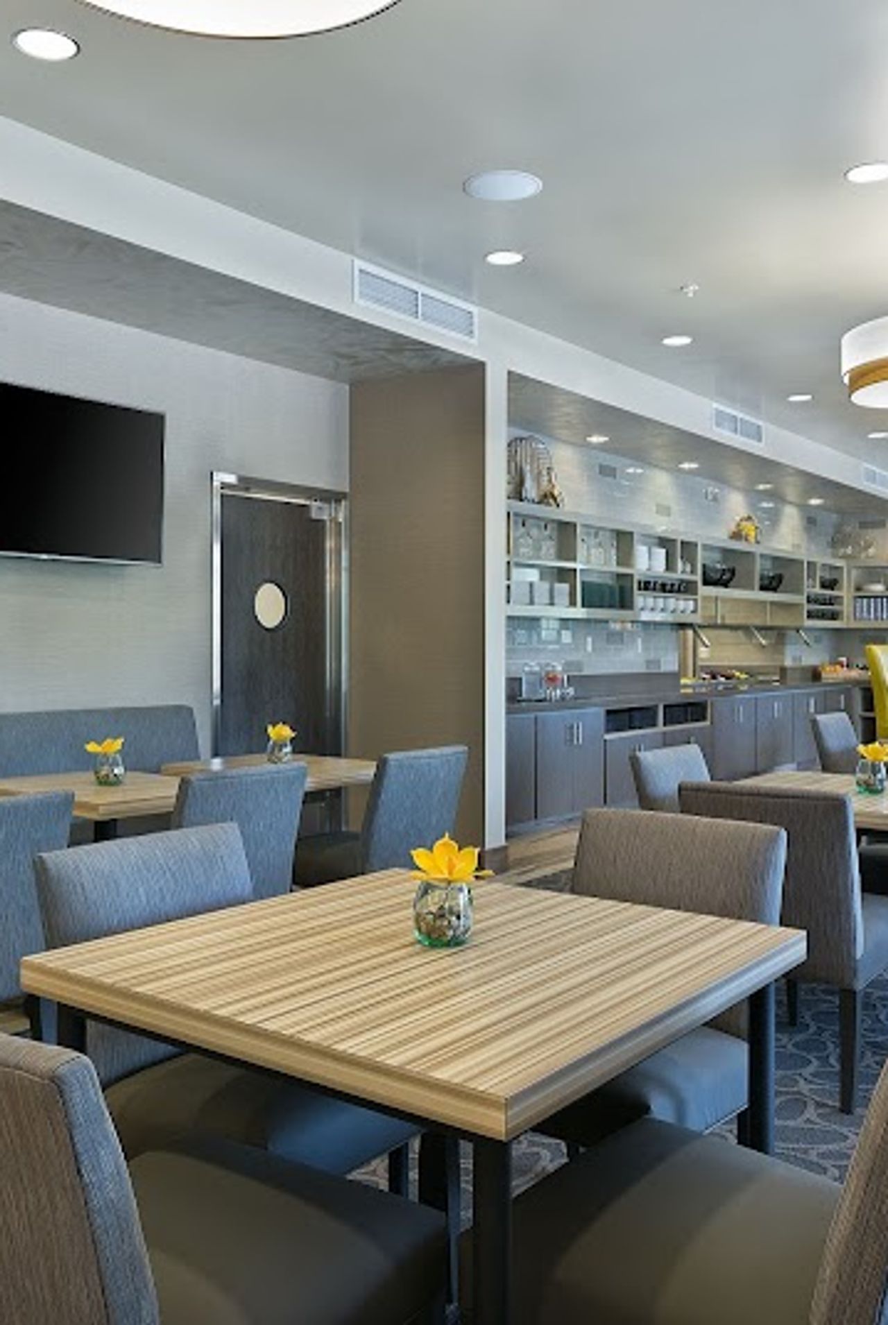 Photo of Oxford Suites Bellingham