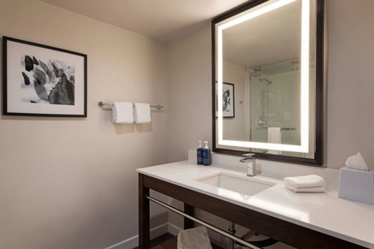 Photo of Four Points by Sheraton Bakersfield