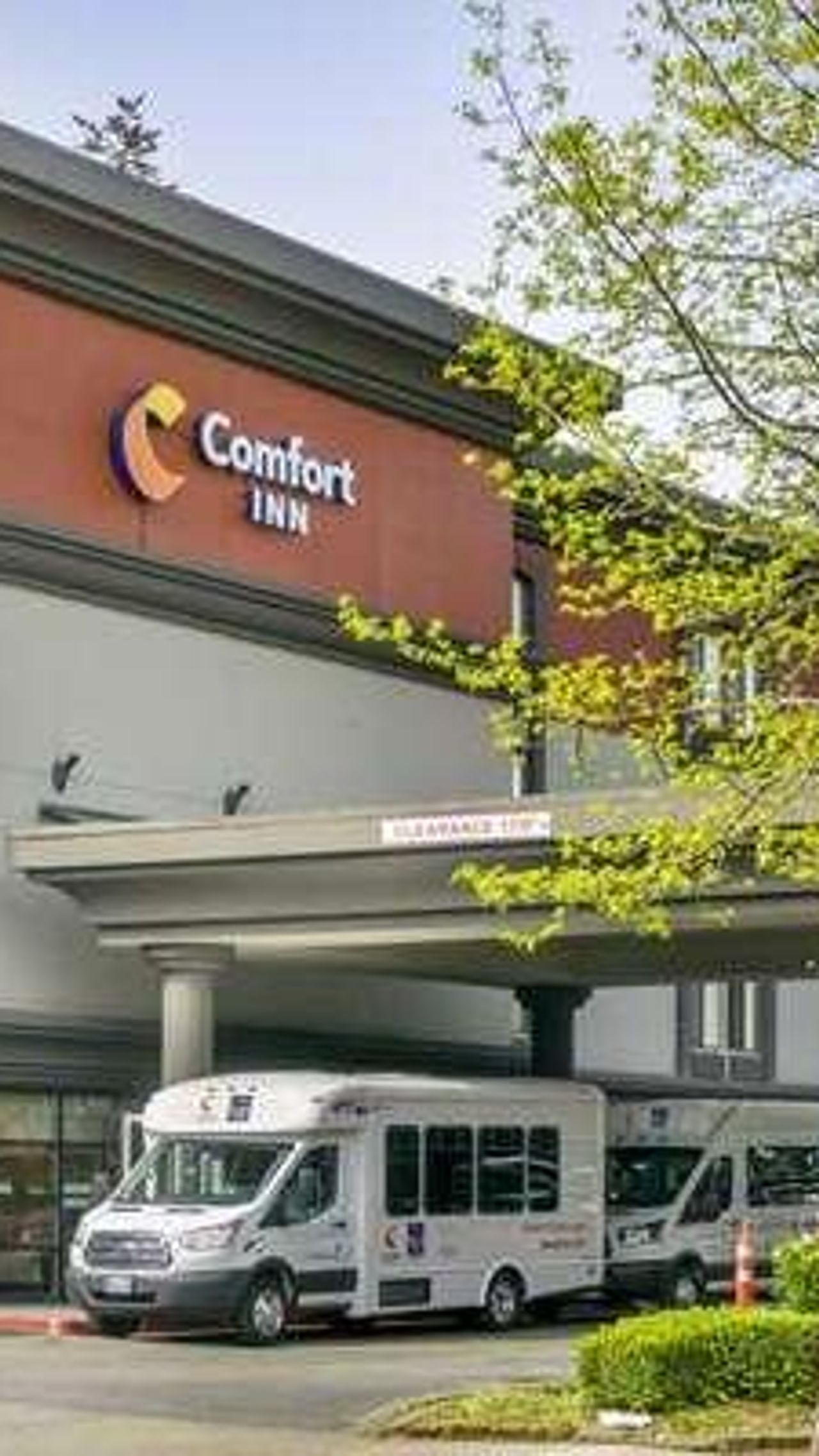 Photo of Comfort Inn & Suites Sea-Tac Airport