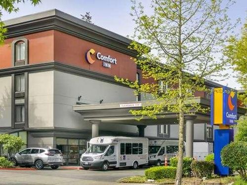 Comfort Inn & Suites Sea-Tac Airport