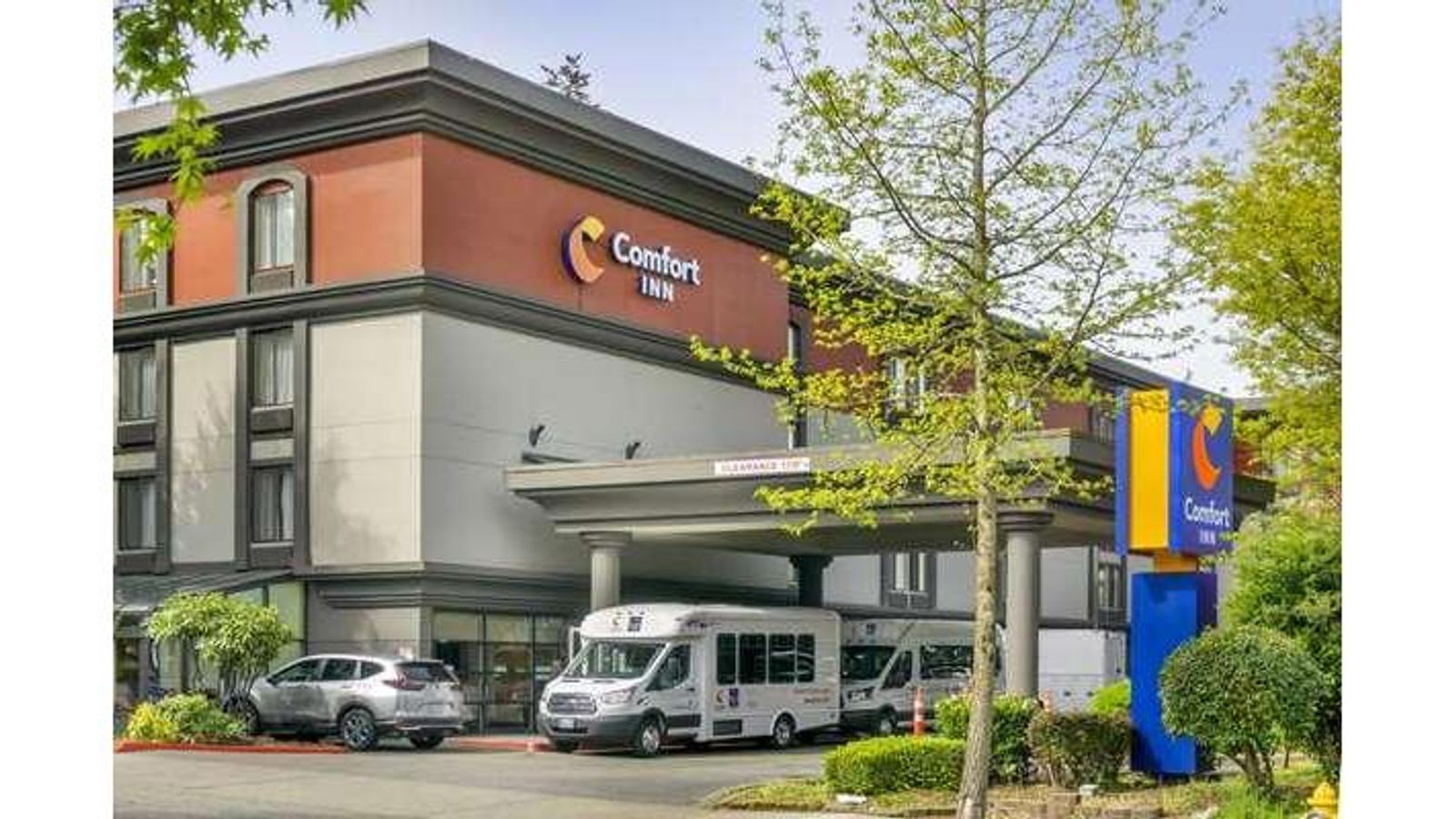 Photo of Comfort Inn & Suites Sea-Tac Airport