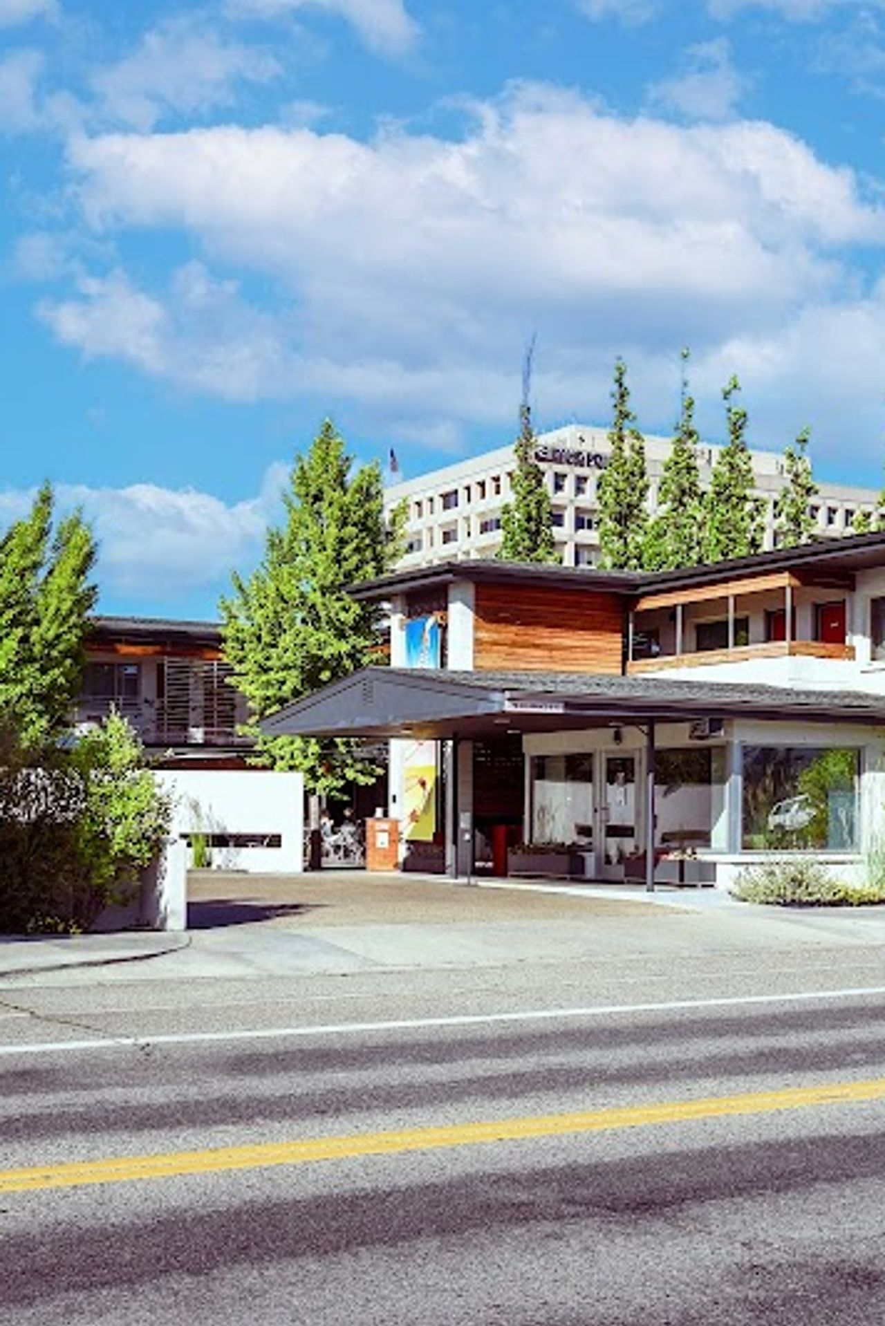 Photo of Modern Hotel