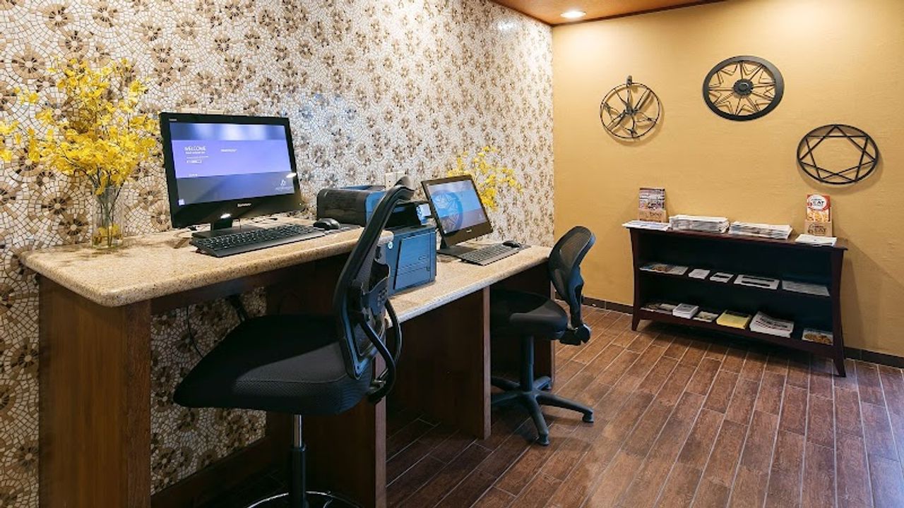 Photo of Best Western Plus Rama Inn