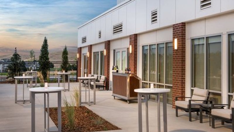 Photo of Courtyard Pullman