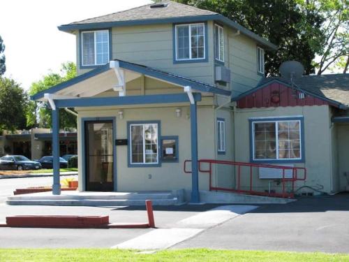 North Bay Inn