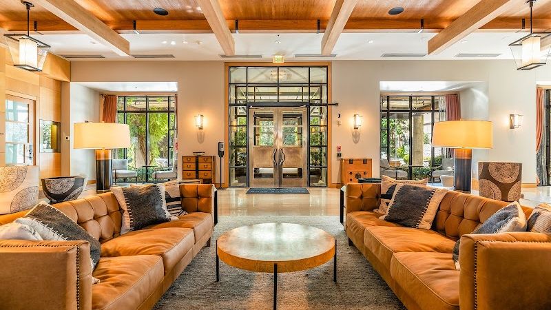 Photo of Bellevue Club Hotel