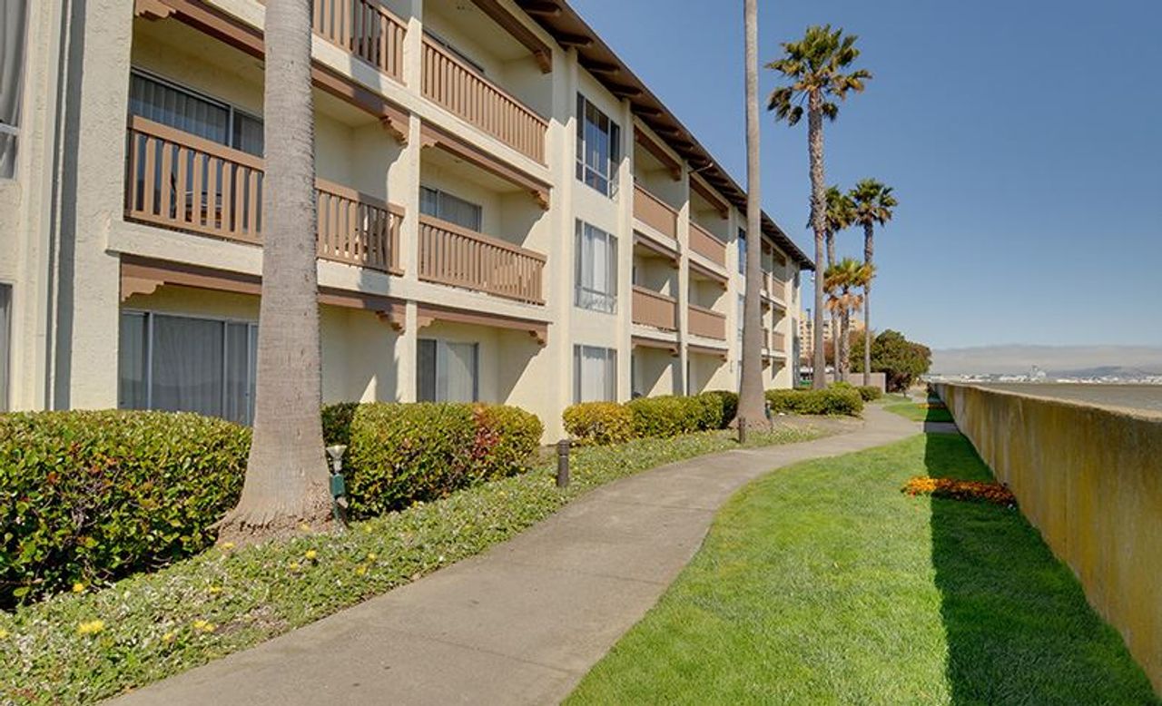 Photo of Vagabond Inn Executive - San Francisco Airport Bayfront (SFO)