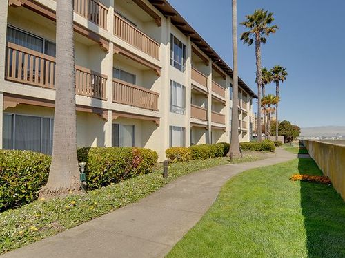 Photo of Vagabond Inn Executive - San Francisco Airport Bayfront (SFO)