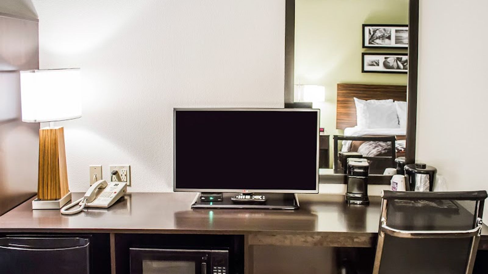 Photo of Sleep Inn & Suites Roseburg North Near Medical Center