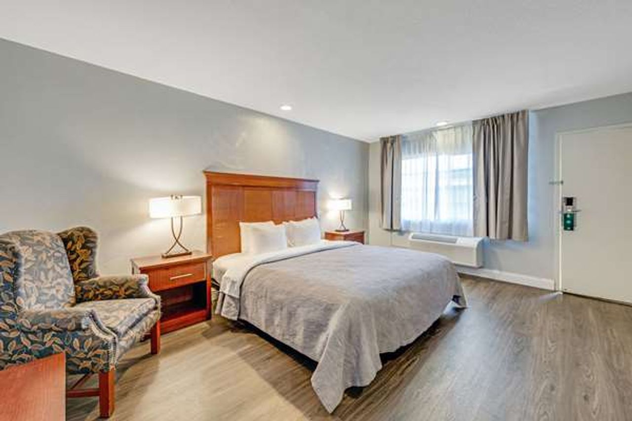 Photo of Quality Inn Santa Cruz Downtown Area