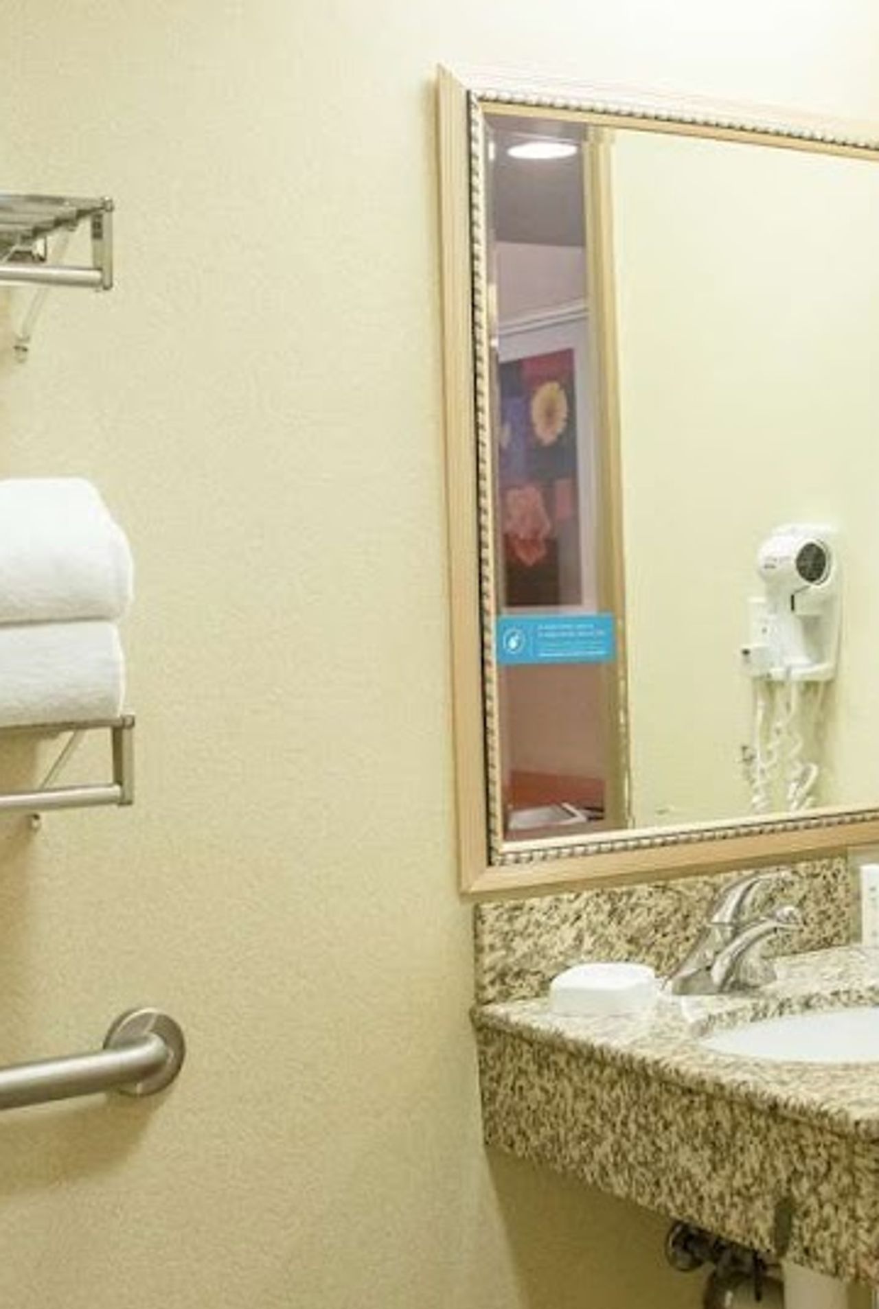 Photo of Hampton Inn & Suites Lathrop