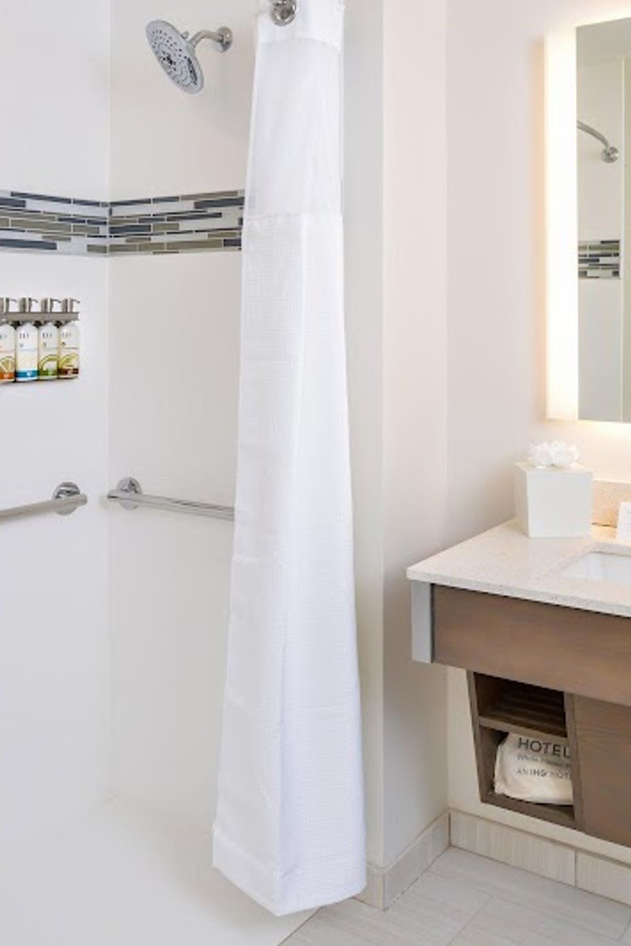 Photo of Even Hotel Eugene, an IHG Hotel - Bathroom, Walk-in shower