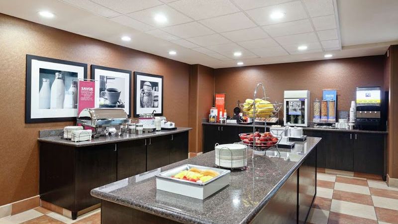 Photo of Hampton Inn & Suites Fresno-Northwest