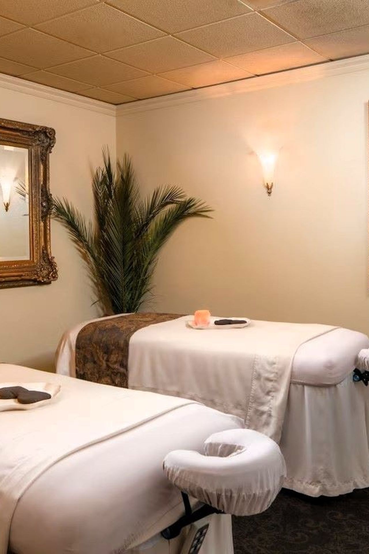 The Historic Davenport, Autograph Collection - Couples body treatment and steam room.jpg