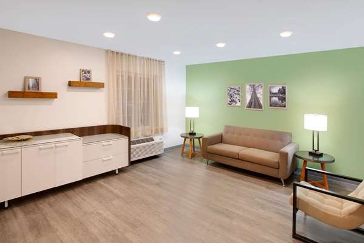 Photo of WoodSpring Suites Bakersfield East