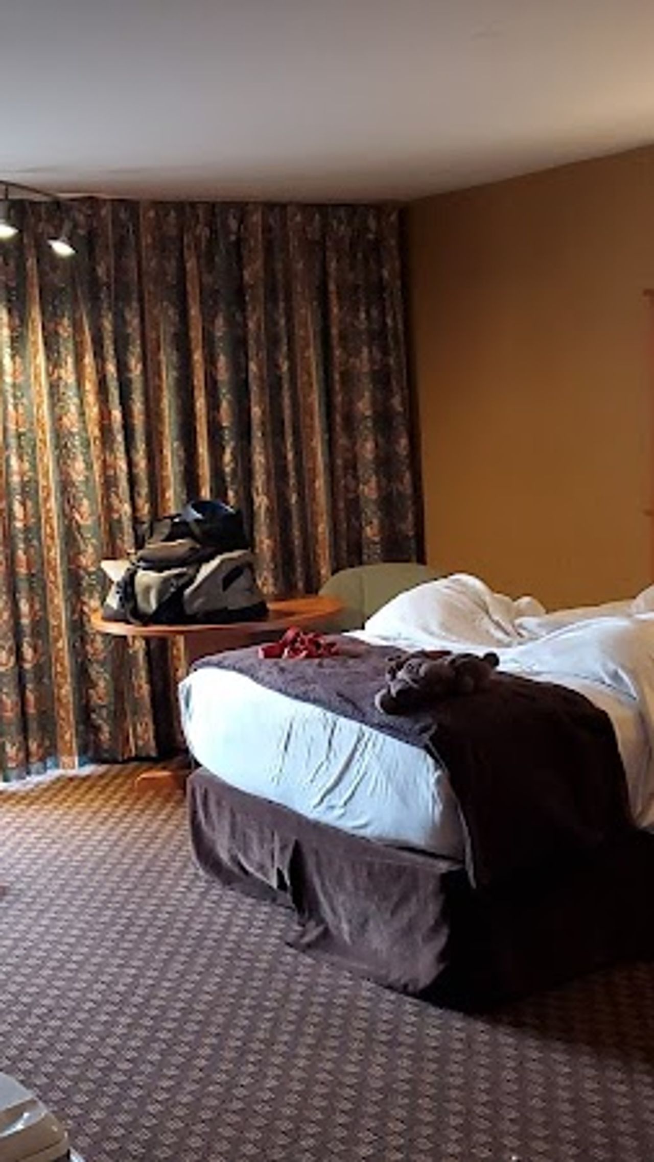 Photo of Mirabeau Park Hotel & Convention Center