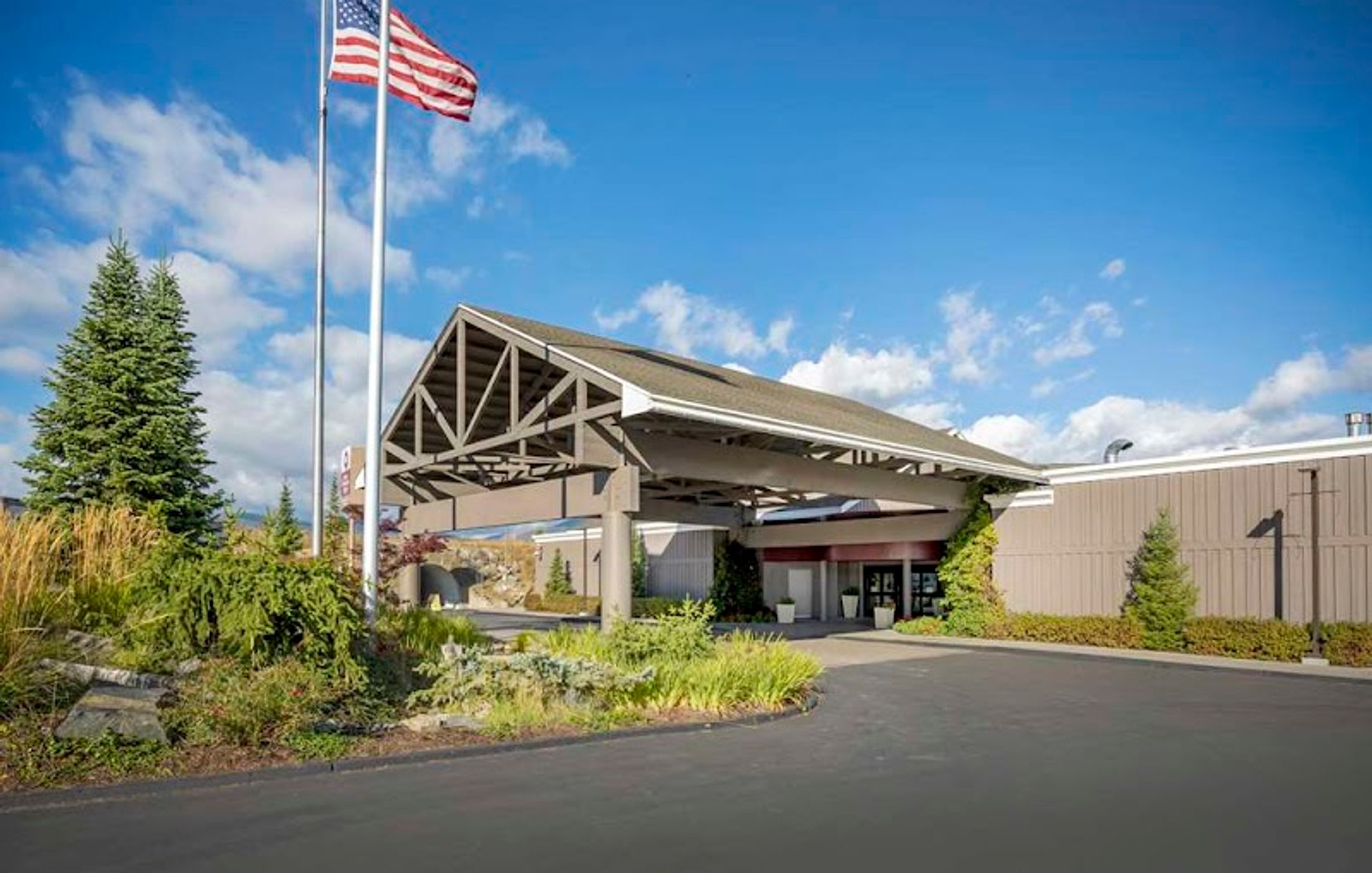 Best Western Plus Kootenai River Inn Casino & Spa