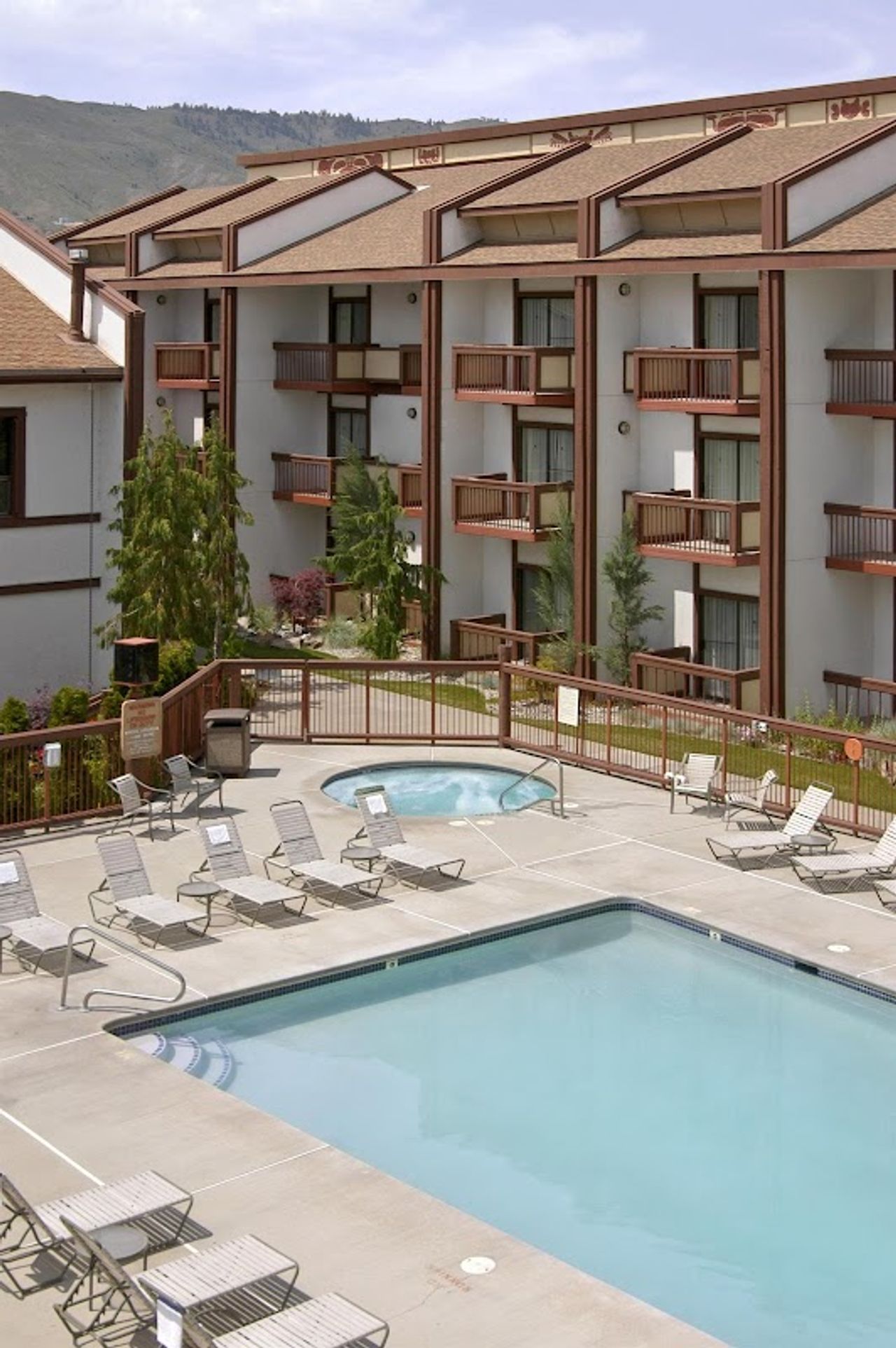 Photo of Red Lion Hotel Wenatchee City Center