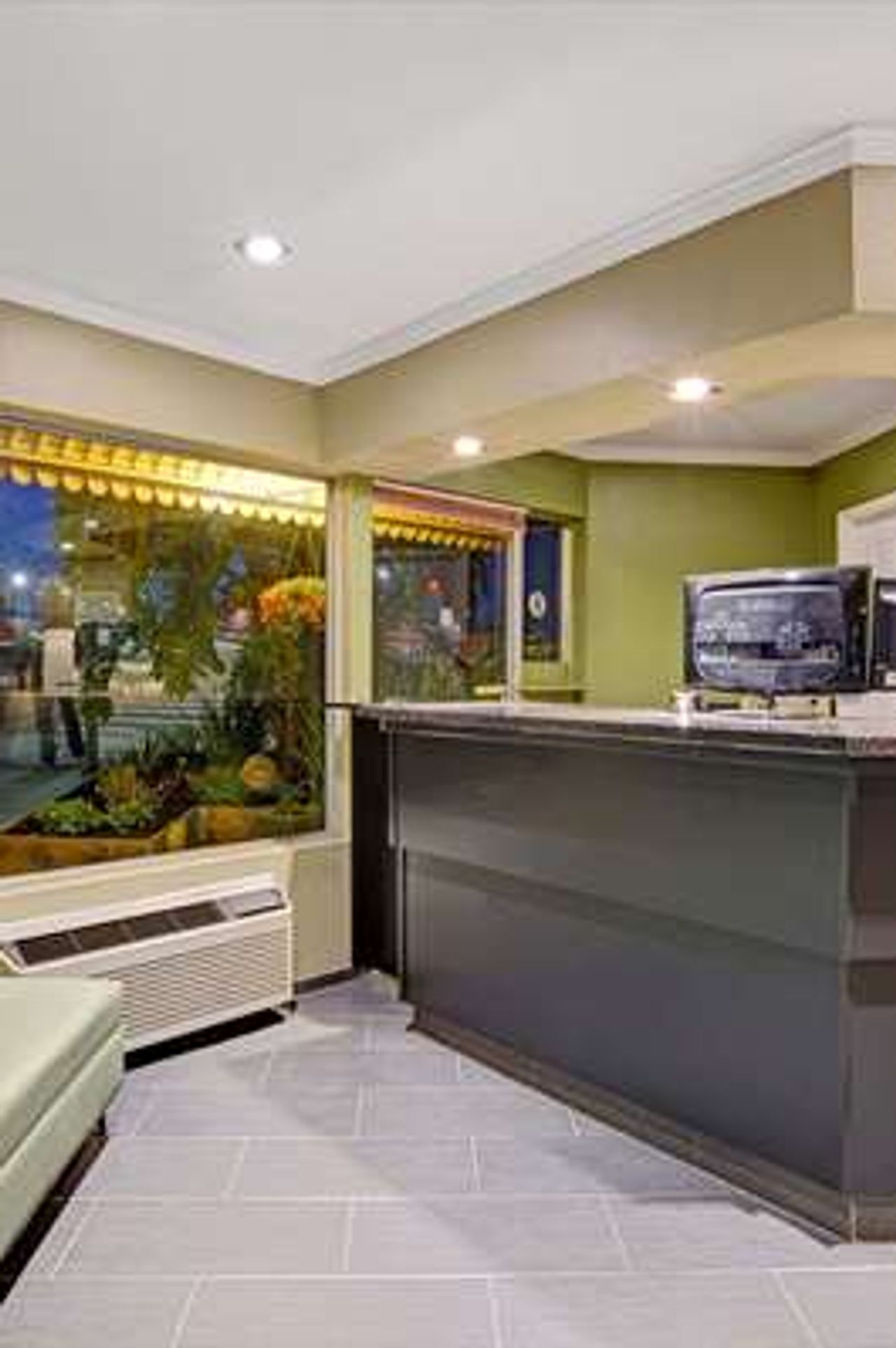 Photo of Super 8 by Wyndham Santa Cruz Beach Boardwalk - Lobby, Reception