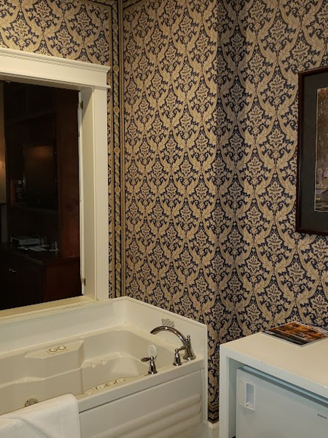 Photo of The Campbell House Inn - Private whirlpool tub