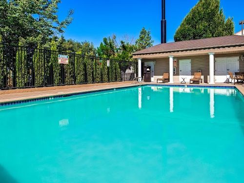 Photo of Best Western Grand Manor Inn - Outdoor Pool