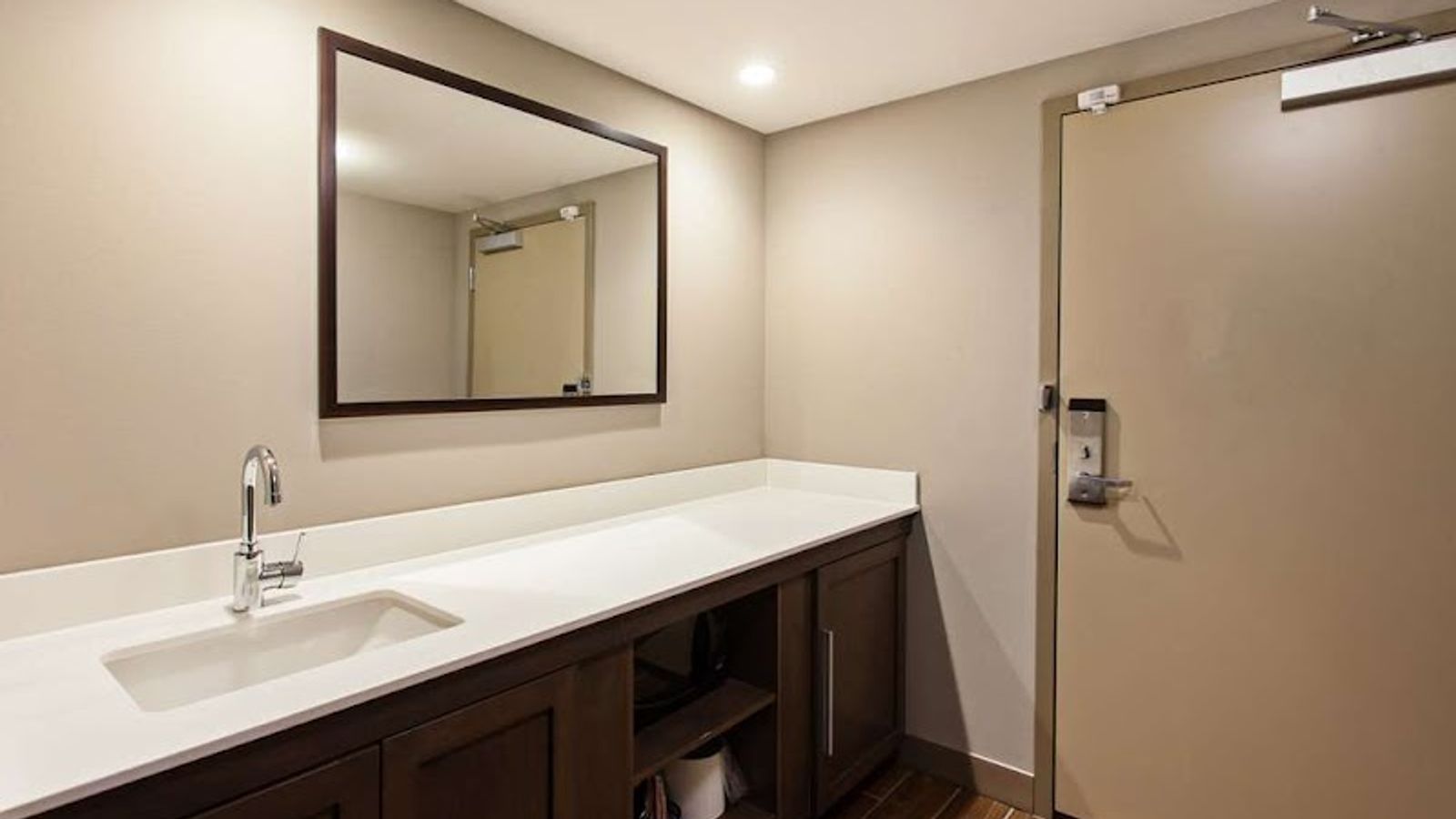 Photo of Hampton Inn & Suites Leavenworth