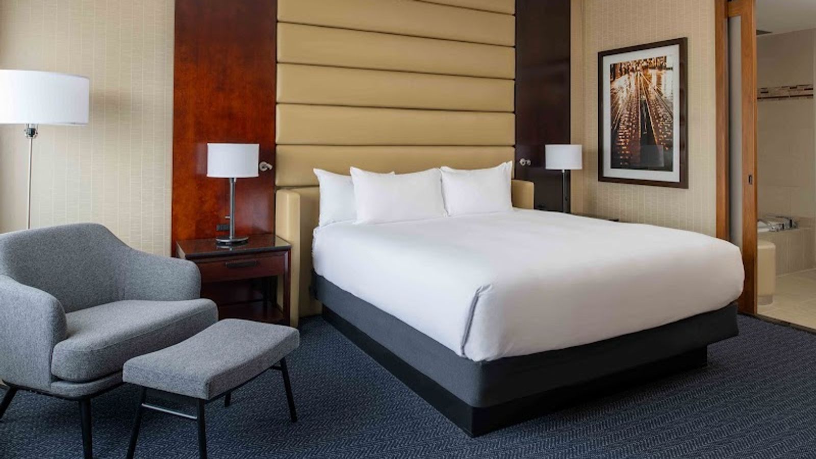 Photo of DoubleTree by Hilton Hotel San Francisco Airport