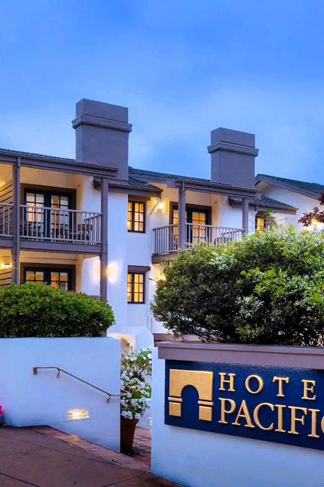 Hotel Pacific - Exterior, Property Entrance
