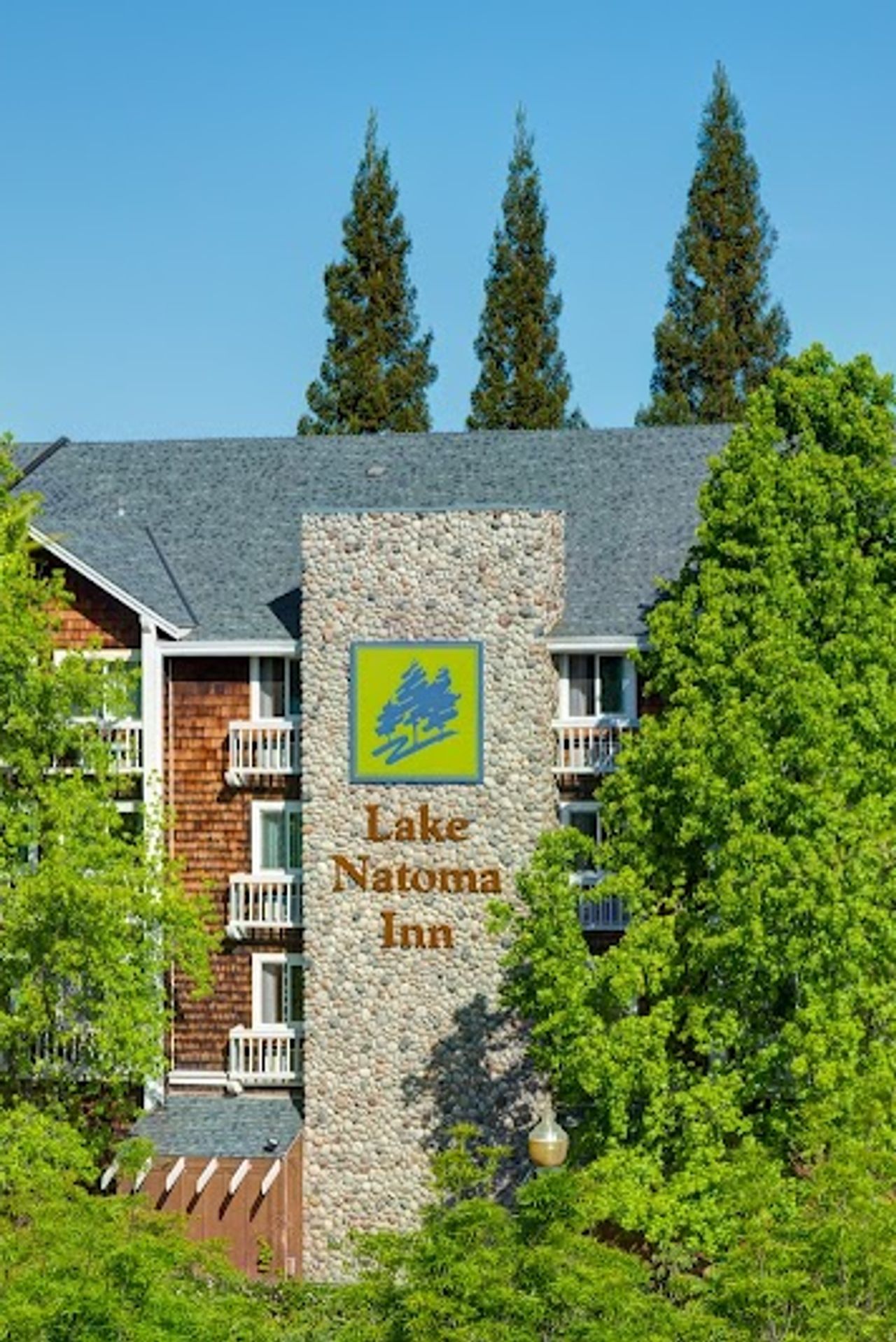 Photo of Lake Natoma Inn