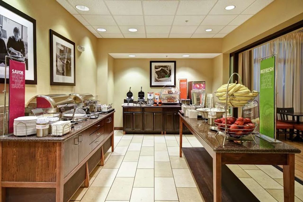 Photo of Hampton Inn & Suites Folsom