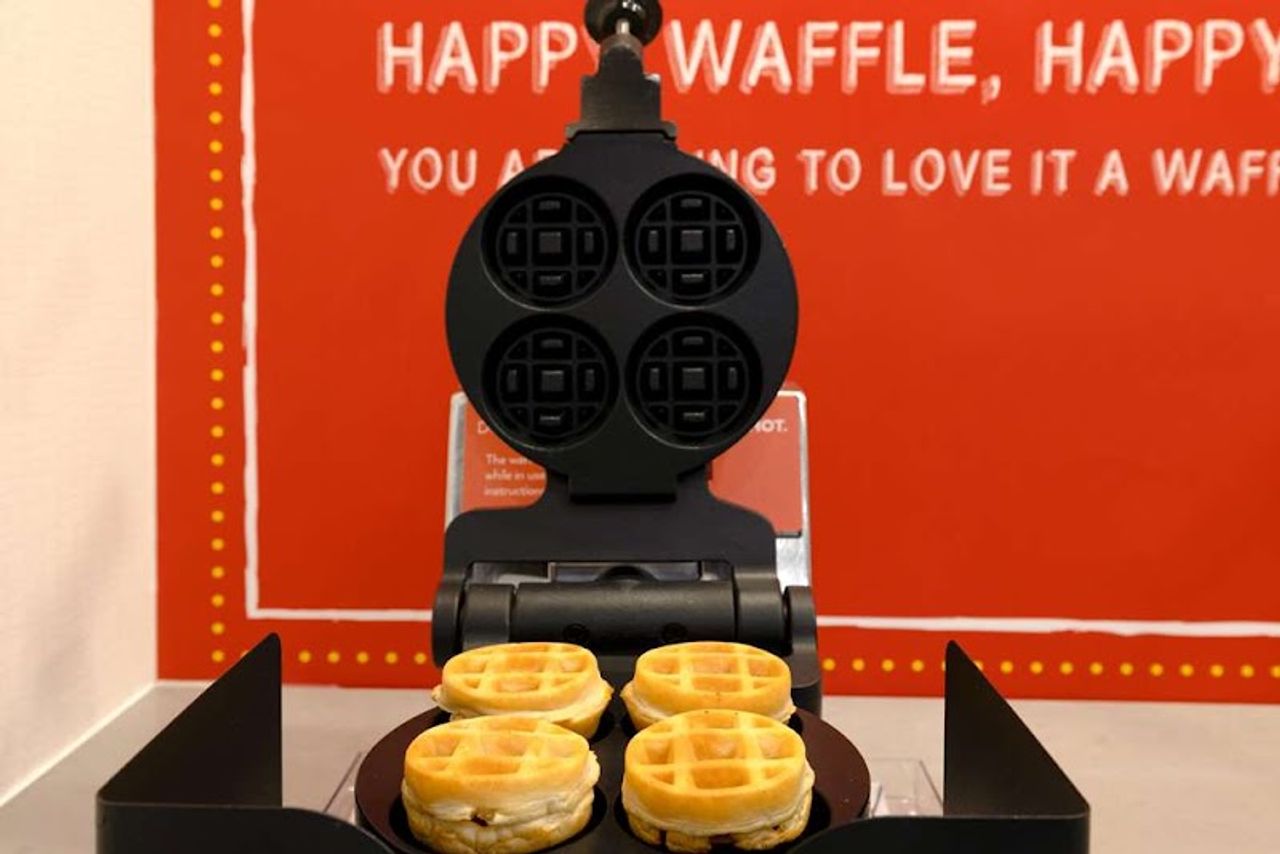 Photo of Hampton Inn & Suites Marina - Complimentary hot breakfast