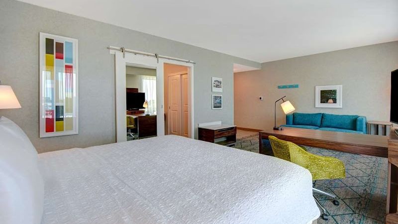 Photo of Hampton Inn & Suites Sunnyvale Silicon Valley