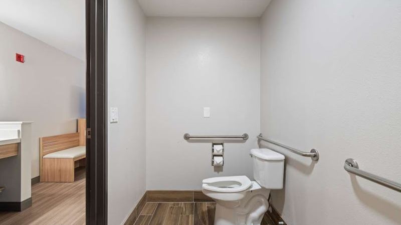 Photo of Best Western Lake Oswego/Portland Hotel & Suites