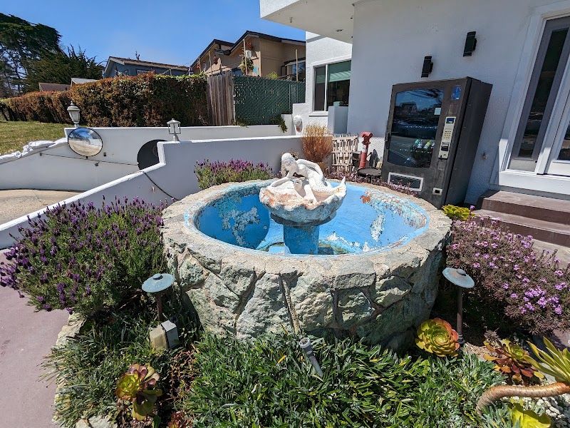 Photo of Lovers Point Inn - Fountain, Front of the property