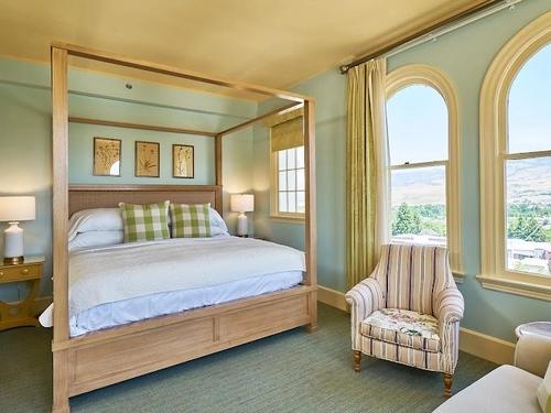 Photo of Ashland Springs Hotel