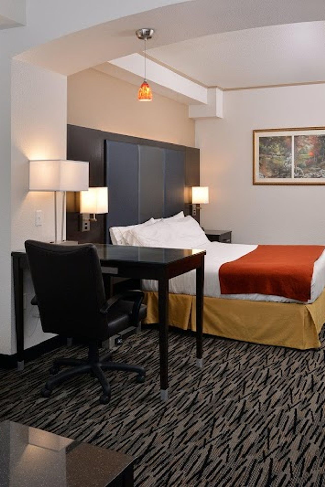 Photo of Holiday Inn Express & Suites Tacoma South - Lakewood, an IHG Hotel