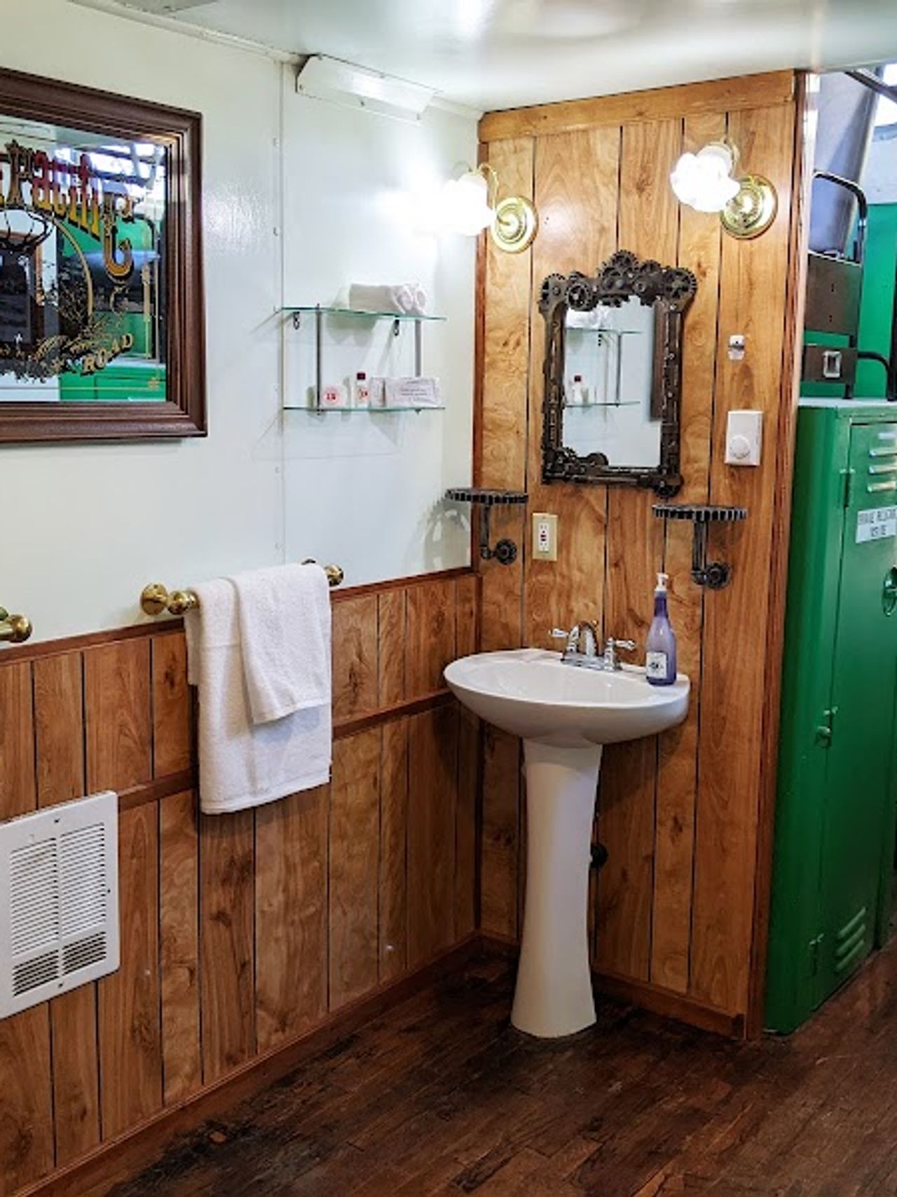 Photo of Olympic Railway Inn
