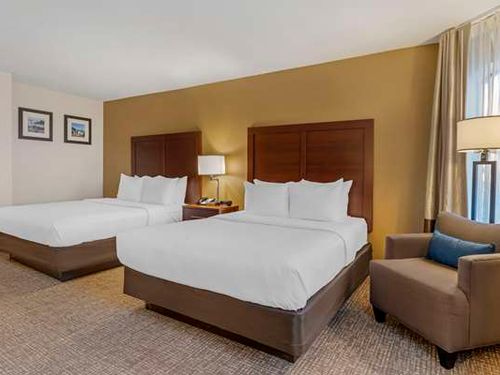 Photo of Comfort Inn Marina on the Monterey Bay - Room, 2 Queen Beds