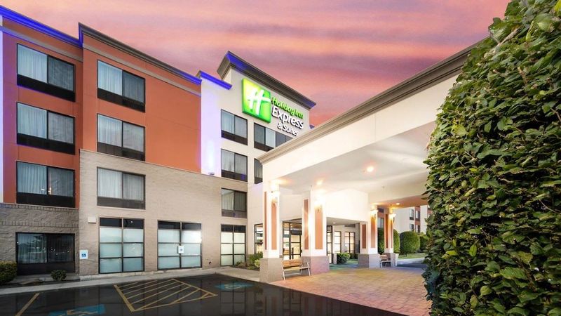 Holiday Inn Express & Suites Pasco-Tricities